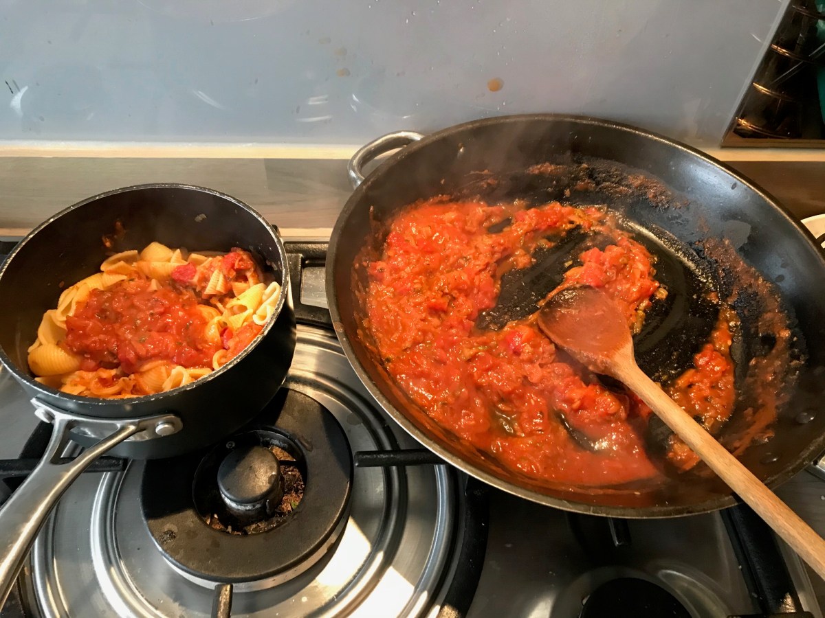 Healthy Pasta Sauce – Carrot, courgetti and&nbsp;tomato